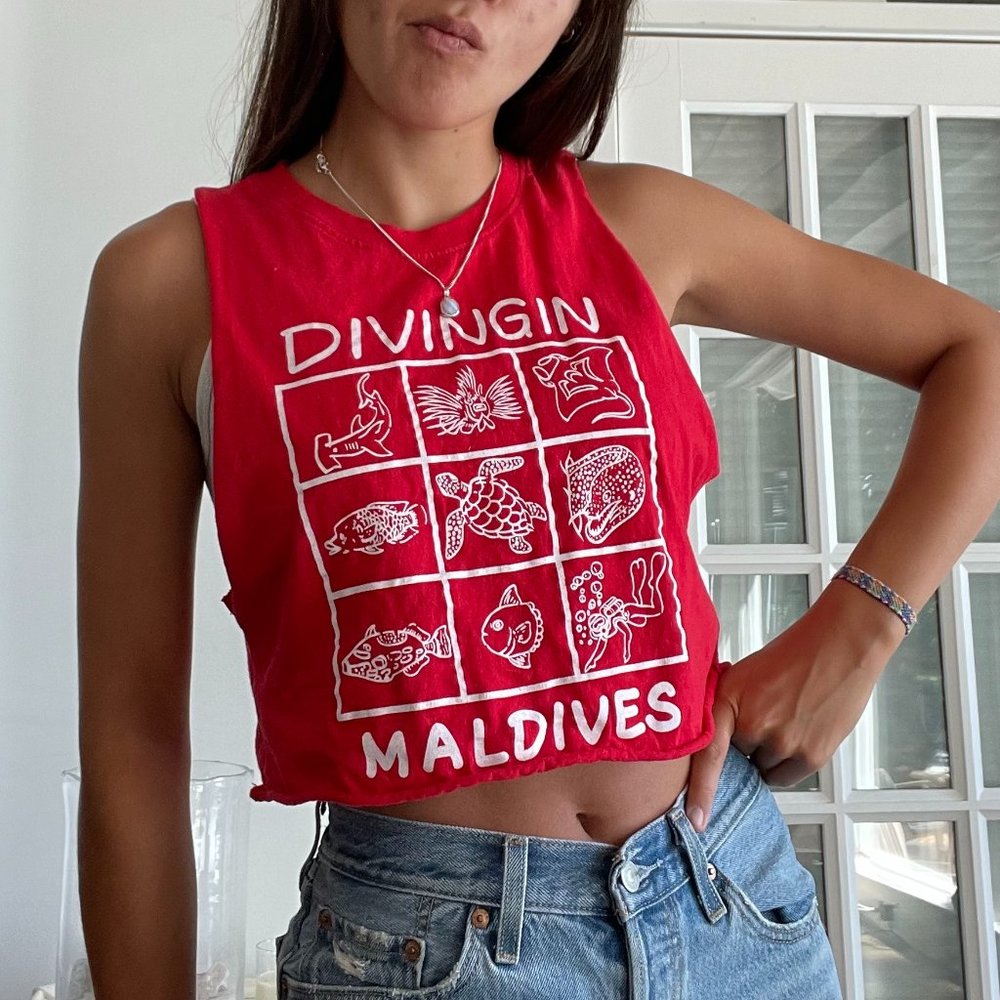 Diving In Maldives Crop Top